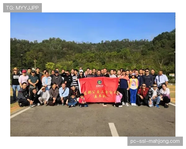 季前赛趣闻:狂热队新秀在更衣室用说唱欢迎仪式点燃团队气氛 季前赛趣闻:狂热队新秀在更衣室用说唱欢迎仪式点燃团队气氛