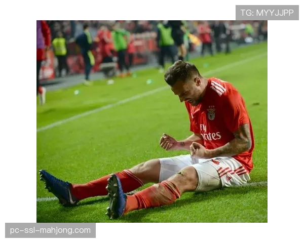 勒沃库森高位压迫战术是一把双刃剑，压迫被破解后防线将暴露